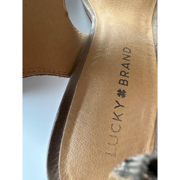 Lucky Wedges Lattela Suede Sandal Taupe Wood Platform Ankle Buckle Size 9 - Picture 8 of 9